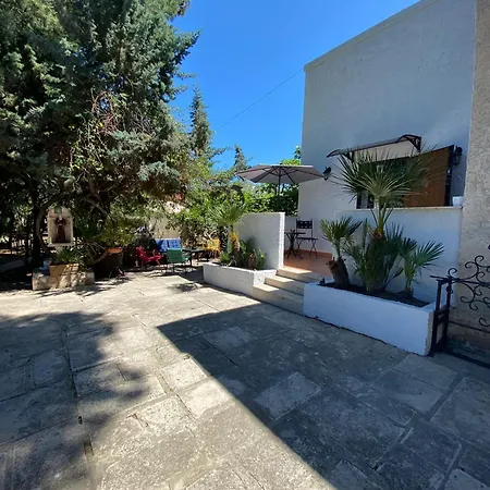 Torre Del Sole * باري