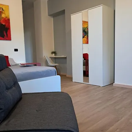 Torre Del Sole * Bari